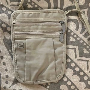 Go travel pouch